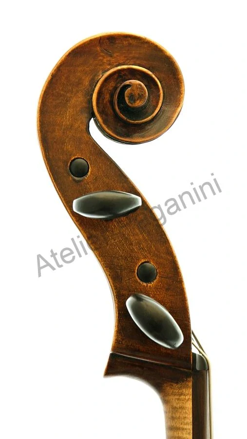 České violoncello cca 1920